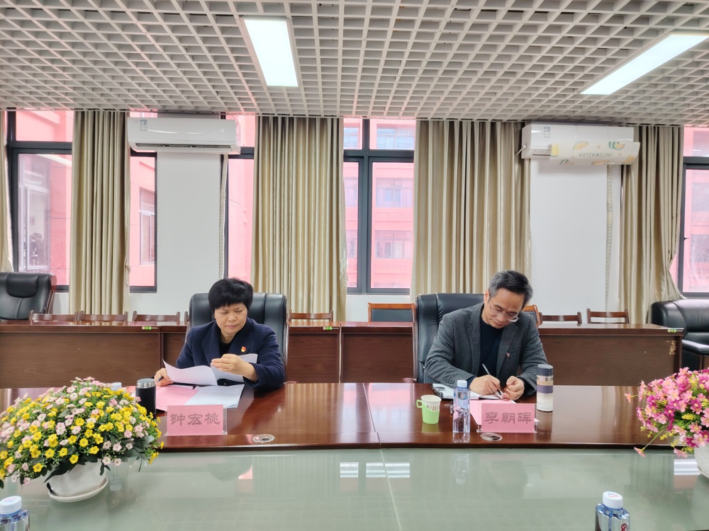 钟宏桃现场指导督导