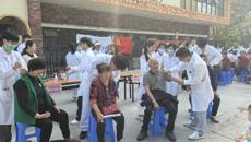 至善护理学雷锋 暖心服务践初心——护理学院师生赴社区开展健康义诊活动