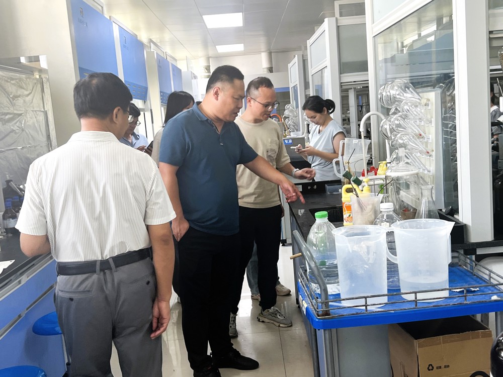 实验室安全卫生检查现场（一）