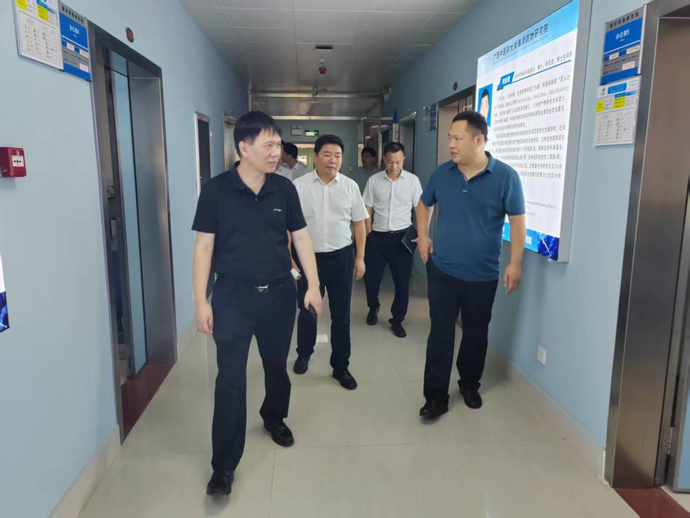 新学期工作检查现场（二）