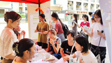 学校学生教学信息中心开展“建师生心桥，呈美好校园”宣传活动