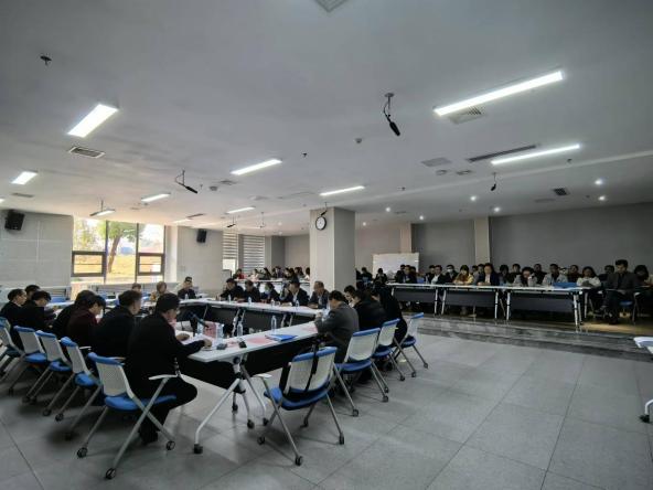 04a64e96533342fb763266ffa0cb195