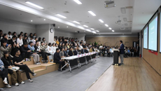 蒋建东院士应邀到学校作中医药高层次人才培养基地“名家大讲堂”学术报告