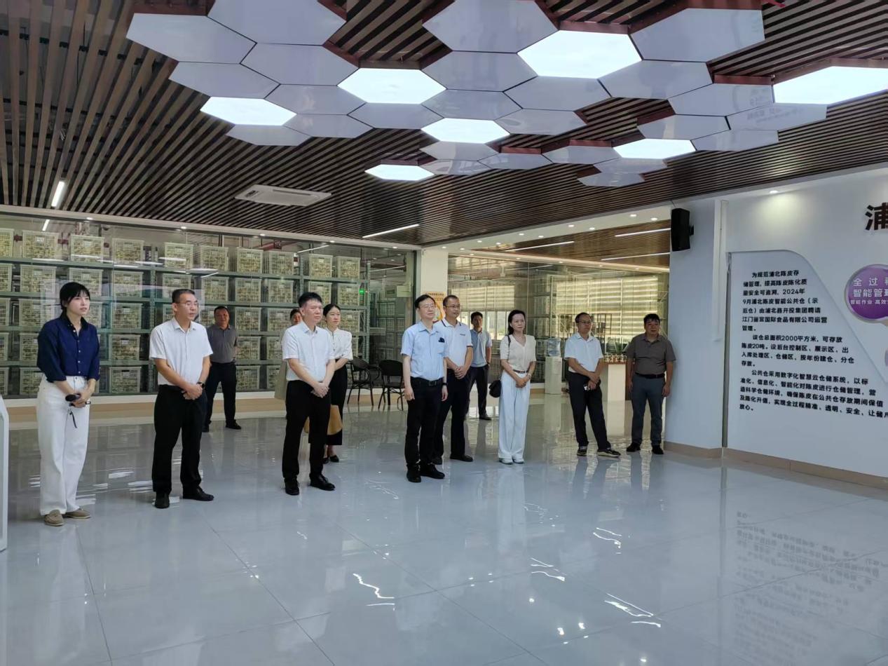 c945358daf318297fdeac5bd3cde645c