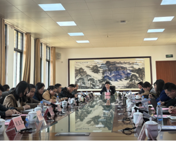 鸭脖召开2026年度第一次科技管理工作例会