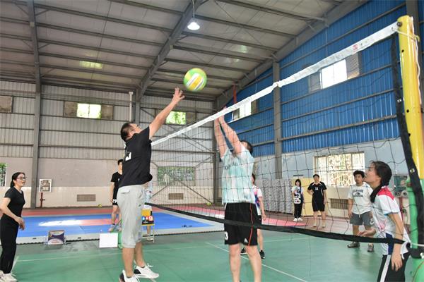 教学工会小组VS机关工会小组