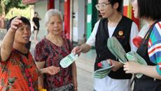 赛院团委开展“医路心向民，义诊送健康”便民活动