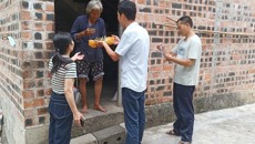 【乡村振兴】附属瑞康医院驻村第一书记与村民一起“粽”情端午