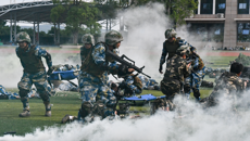 鸭脖举行2023级新生军训科目展示暨总结大会