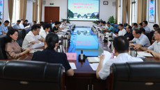 鸭脖召开党委理论学习中心组学习（扩大）会议