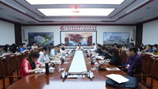 学校党委副书记、纪委书记覃宇环带队到瑞康临床医学院进行2023年实习中期检查