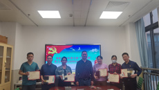 国壮外科第一党支部开展“加强的党理论学习，表彰先进党员，争当先锋模范”主题党日活动