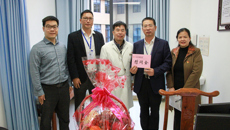 附属国际壮医医院开展春节前走访慰问职工代表活动