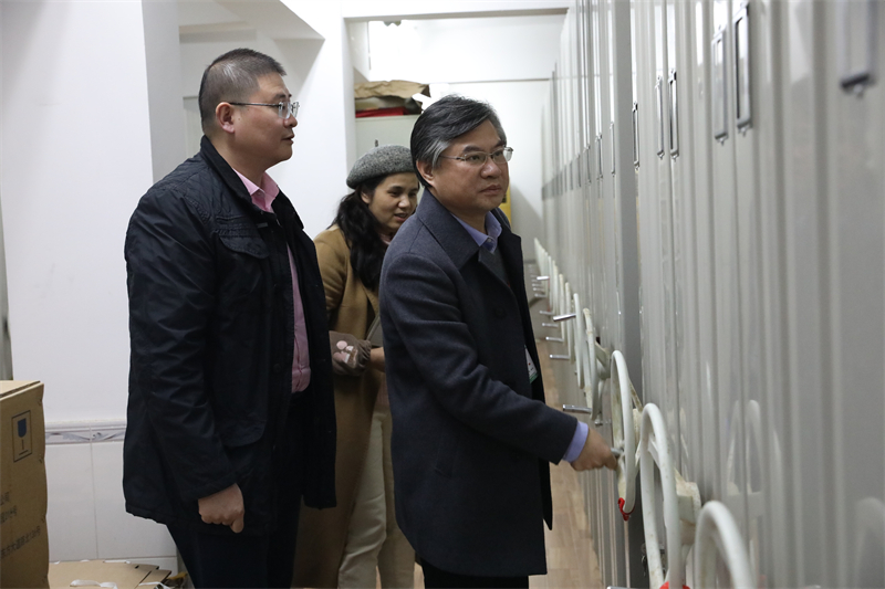 2医院领导深入一线开展安全风险隐患大检查