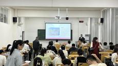 【访企拓岗】“请进来”：东兴市2024年招聘卫生健康岗位人才活动在鸭脖举办