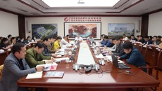 附属瑞康医院党委召开理论学习中心组学习（扩大）会议