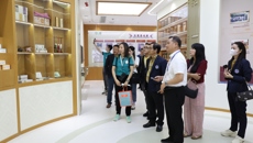 泰国那空叻差是玛学院校长代表团到附属国际壮医医院调研