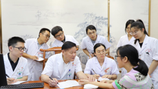 国医大师黄瑾明教授到“广西黄氏壮医针灸流派传承工作室贵港市中医医院工作站”开展教学指导工作