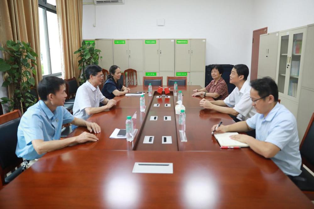 20240702何并文副书记慰问老党员1