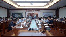 附属瑞康医院党委召开理论学习中心组学习（扩大）会议