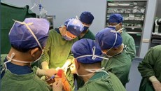 为健康“骨”劲！全国著名骨关节病专家何伟教授到一附院开展临床指导及义诊活动