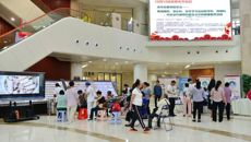 附属国际壮医医院多学科联合开展“世界关节炎日”义诊活动