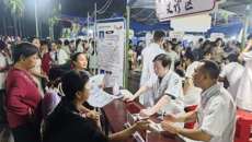 附属瑞康医院全国名老中医黄有荣教授团队赴梧州市龙圩区开展2024年广西“名中医八桂行”系列活动