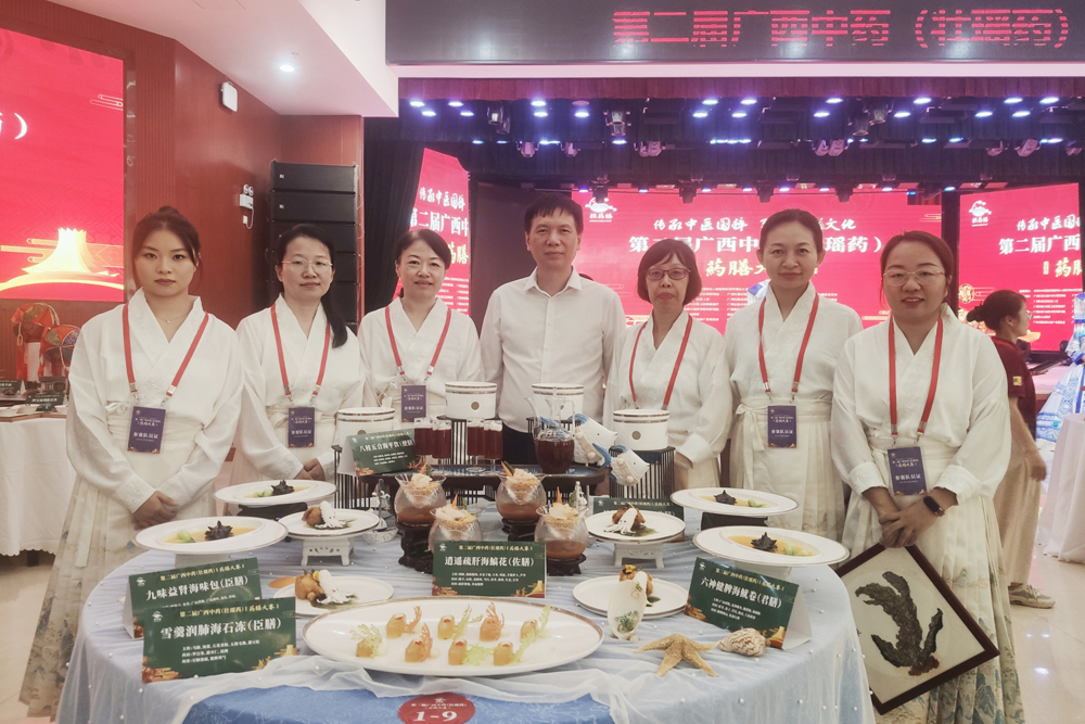 学校党委常委、副校长肖健现场督战_副本