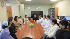 附属瑞康医院为儿科陈朝霞副教授举行退休座谈会