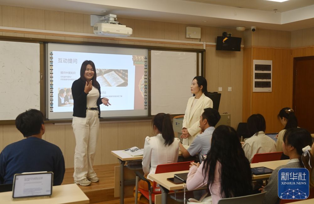 7b73ed76258e47bebaf6e9a20a1bf8b9