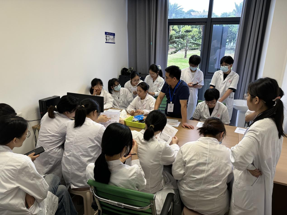 ▲即时点评帮助医务人员快速建立信任纽带