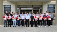 学校举行新一批驻村工作队出征仪式