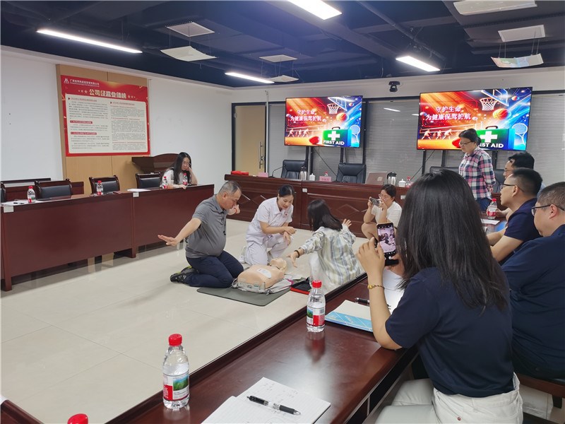 急救措施培训讲座现场
