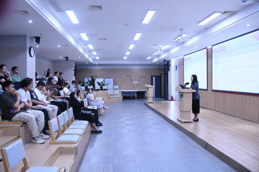 b1a0e51857aa4e3b6caa78e1bf95db6