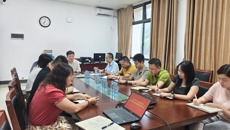 肖健副校长对资产管理处开展集体廉政谈话