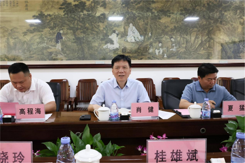 YABO鸭脖副校长肖健讲话