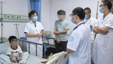 【广西“名中医八桂行”】第一附属医院王力宁名中医团队到东兴市人民医院开展活动