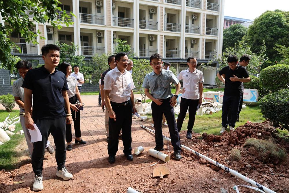 添加图片描述 添加图片描述