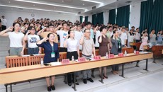 厚德载医道，笃行方致远——瑞康临床医学院举行2023级学生转院交接大会