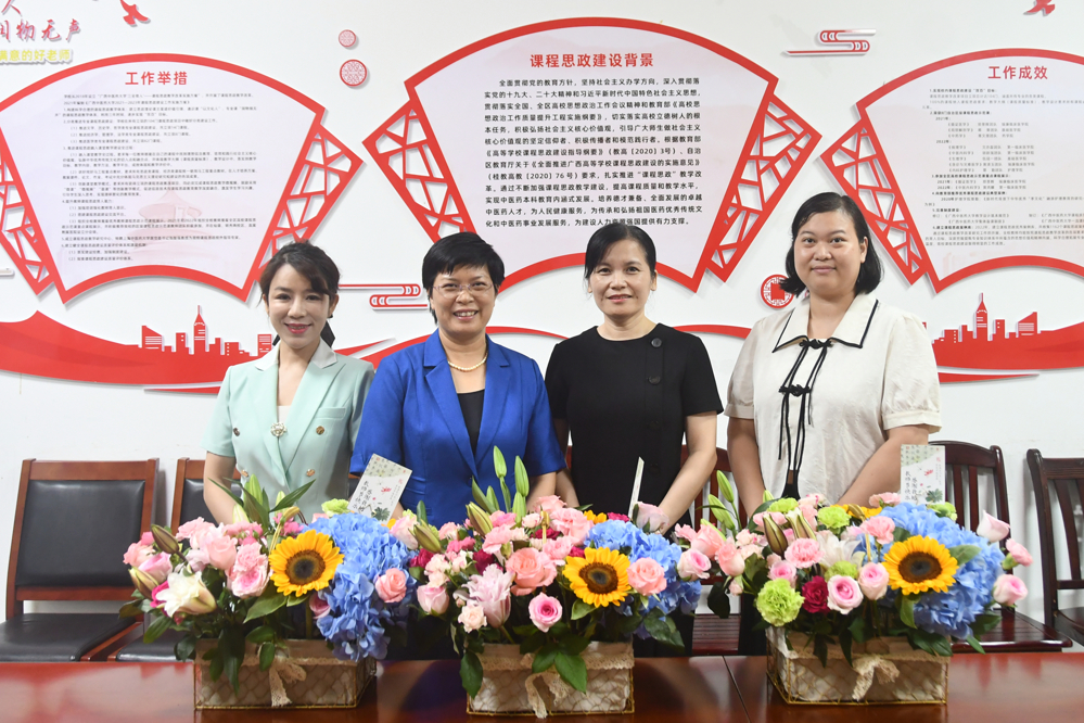 添加图片描述 添加图片描述