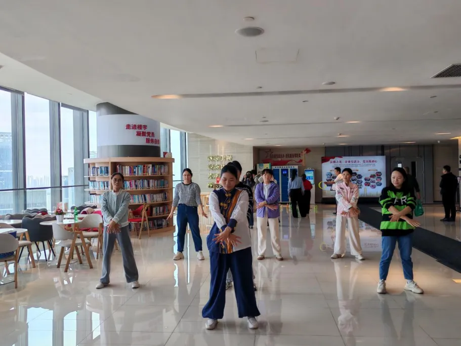 1f83e242-f398-4e24-86b2-c203c84068d8