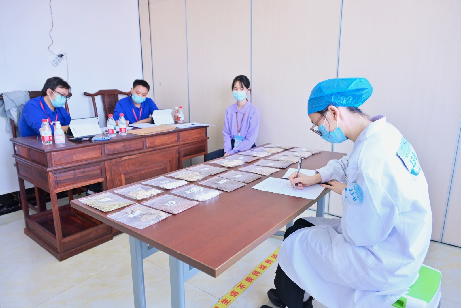 ▲学生正在比赛