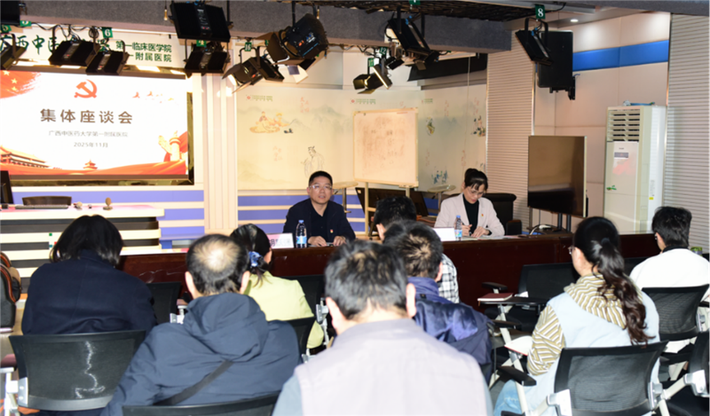 胡跃强到党支部联系点