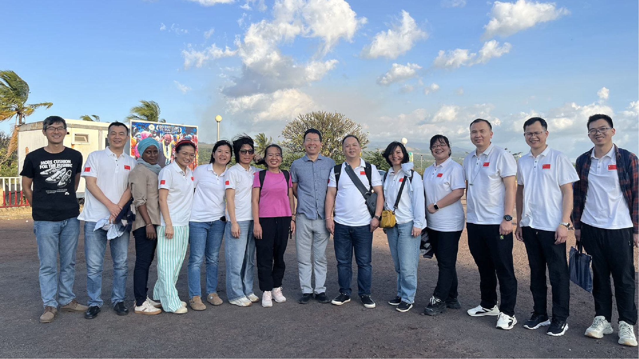 ▲2024年6月9日，队员抵达莫罗尼机场