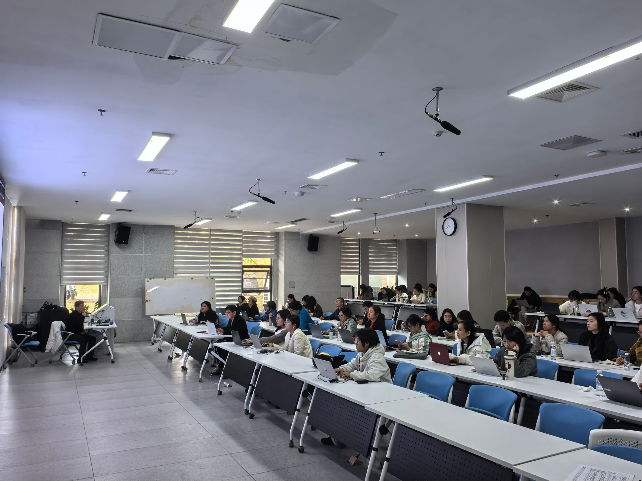 添加图片描述 添加图片描述