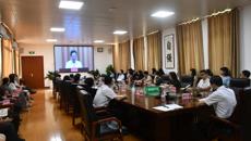 鸭脖组织观看自治区“躬耕教坛，强国有我”名师名校长论坛视频会