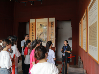 鸭脖学子成功开展“青春践行二十大，民族医药健康行”暑期社会实践活动