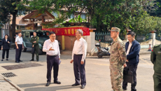自治区政府办公厅二级巡视员黄江元一行莅临鸭脖开展征兵工作调研