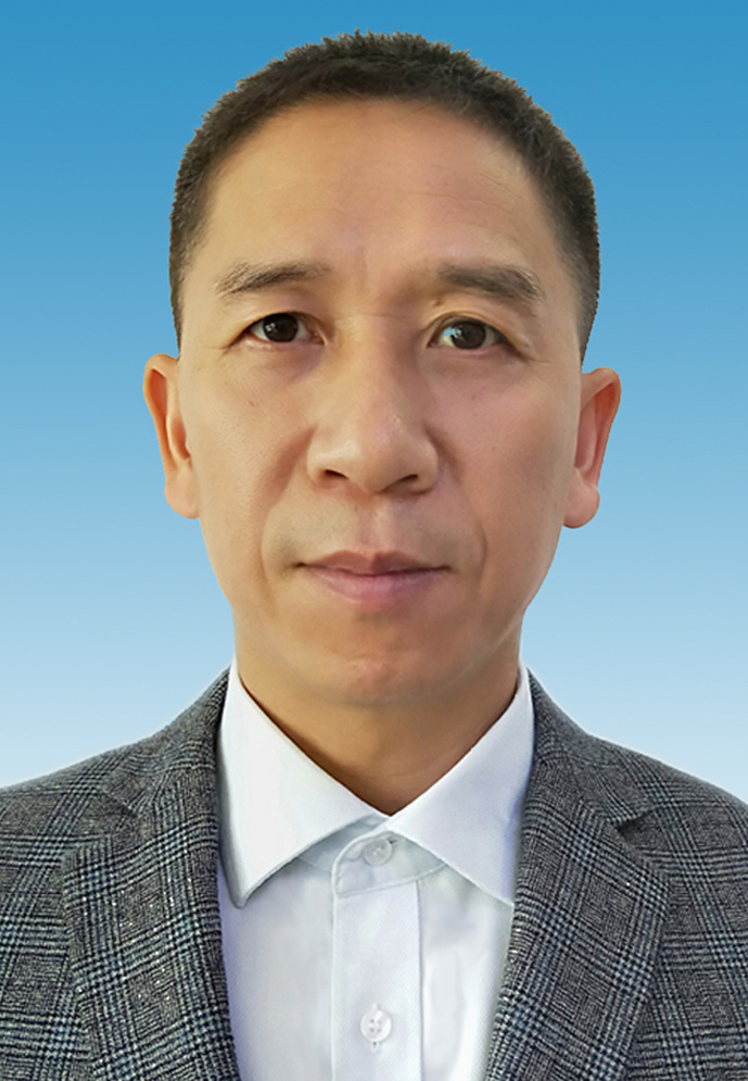 郭伦发硕导照片 郭伦发硕导照片