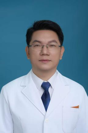 唐华民+硕导相片